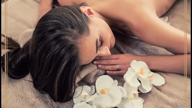 Rhodonite hot stone facial massage salon Cairns photo