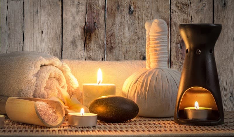 Richi & Hajni Massage Studio London photo