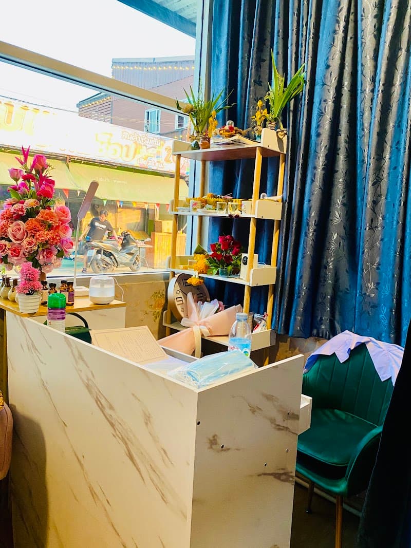 Rinthara Health Massage Soi Dao photo