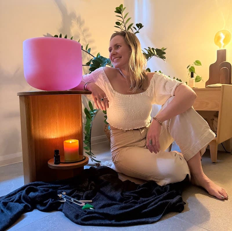 Rise and Renew Therapies Curra photo