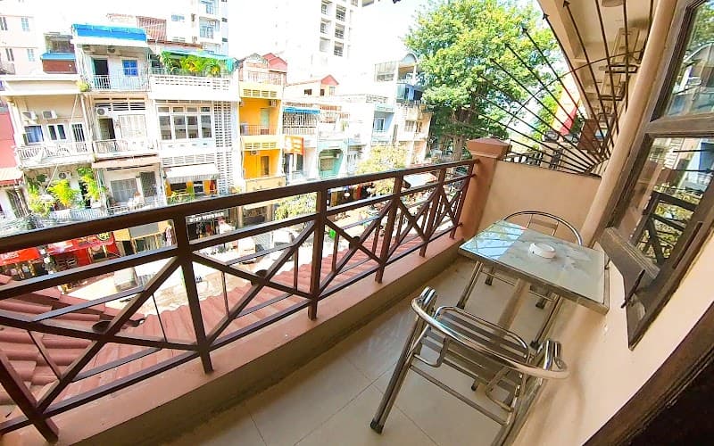 Riverside Hotel Phnom Penh photo