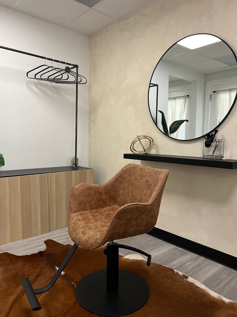 Riverside Salon and Day Spa Garden City photo