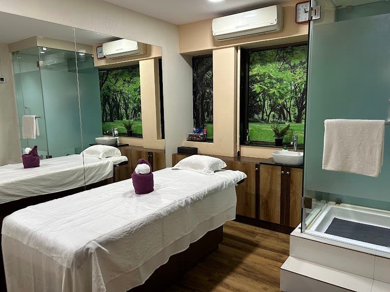 RJ Royal Luxury spa Mumbai photo