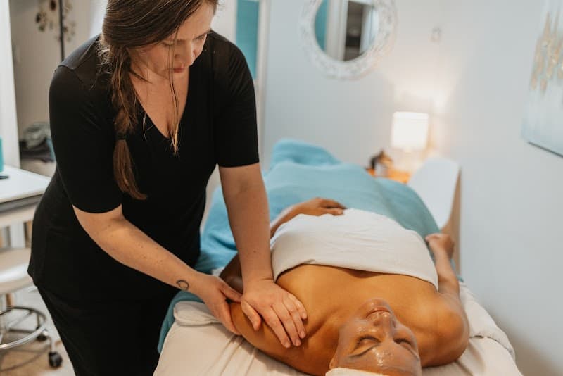 Robyn's Home Spa West Kelowna photo