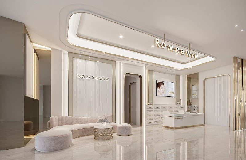Romrawin Clinic Silom Complex Bangkok photo