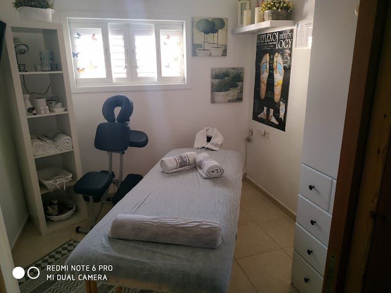 Ronen Lavi - Massage and Reflexology Holon photo