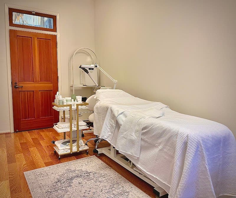 Roses Of The Valley Skincare Clinic And Spa Sausalito photo