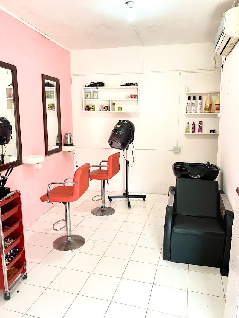 Rowendy Estética Glamour Samba photo