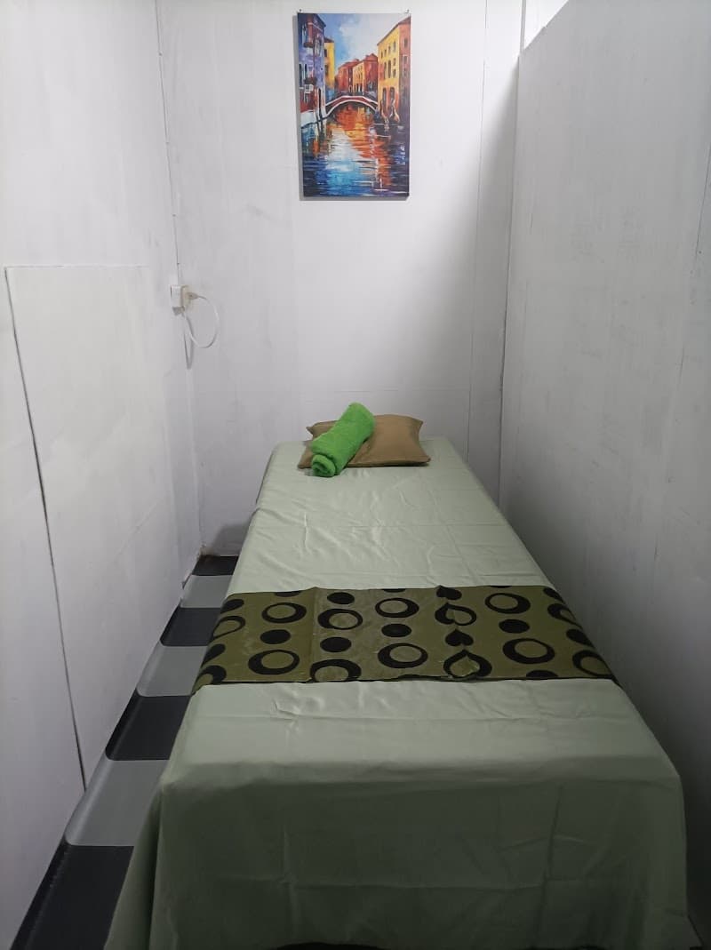 Roxent Massage & Spa Nabunturan photo