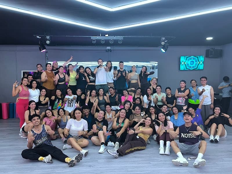 Royal Curves Signature Body Shaping Center NO.G9 photo