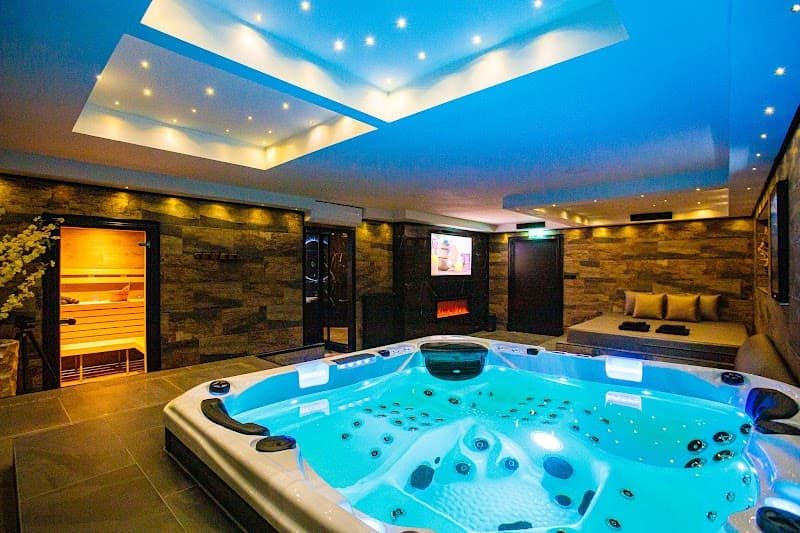Royal Deluxe private wellness Helmond photo
