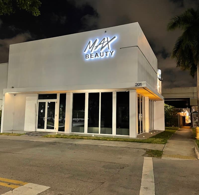 Royal Hands Beauty Studio Miami photo