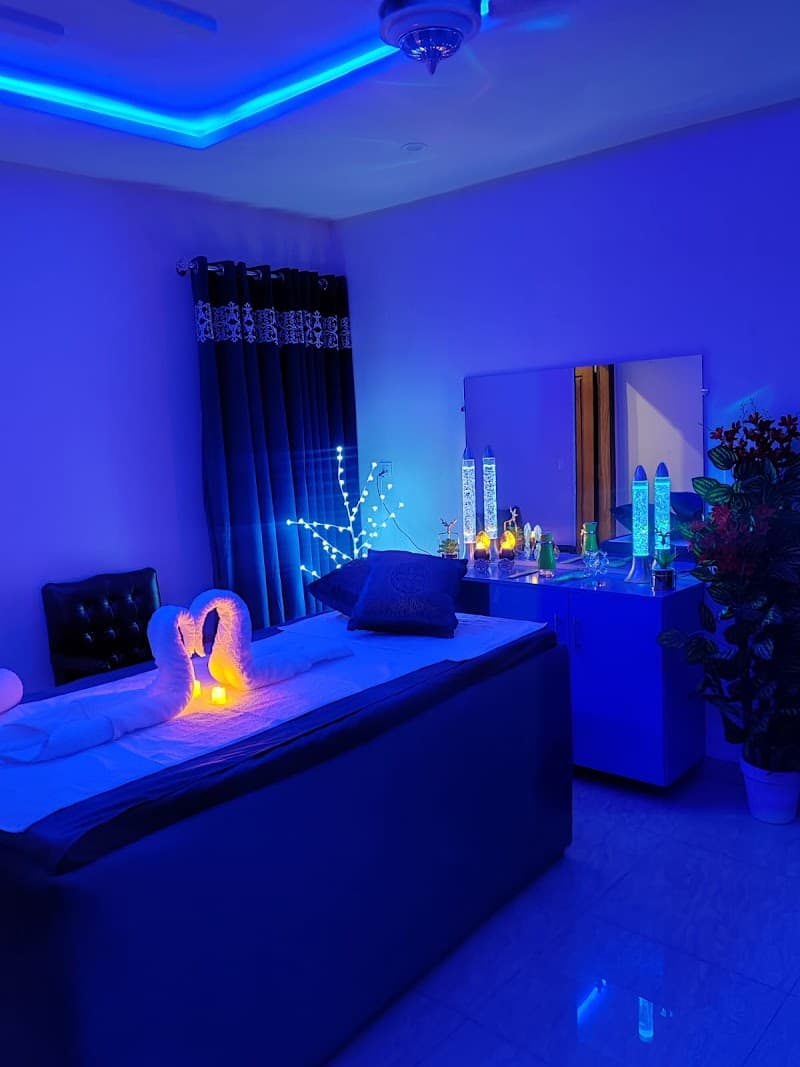 Royal Spa and Health Care Faisalabad photo