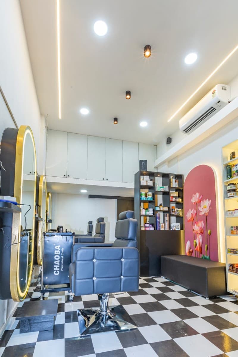 Royal touch beauty parlour and saloon Pune photo