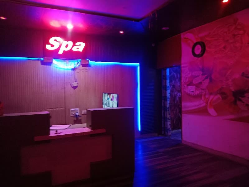 Royal Up Thai Spa Sikar photo