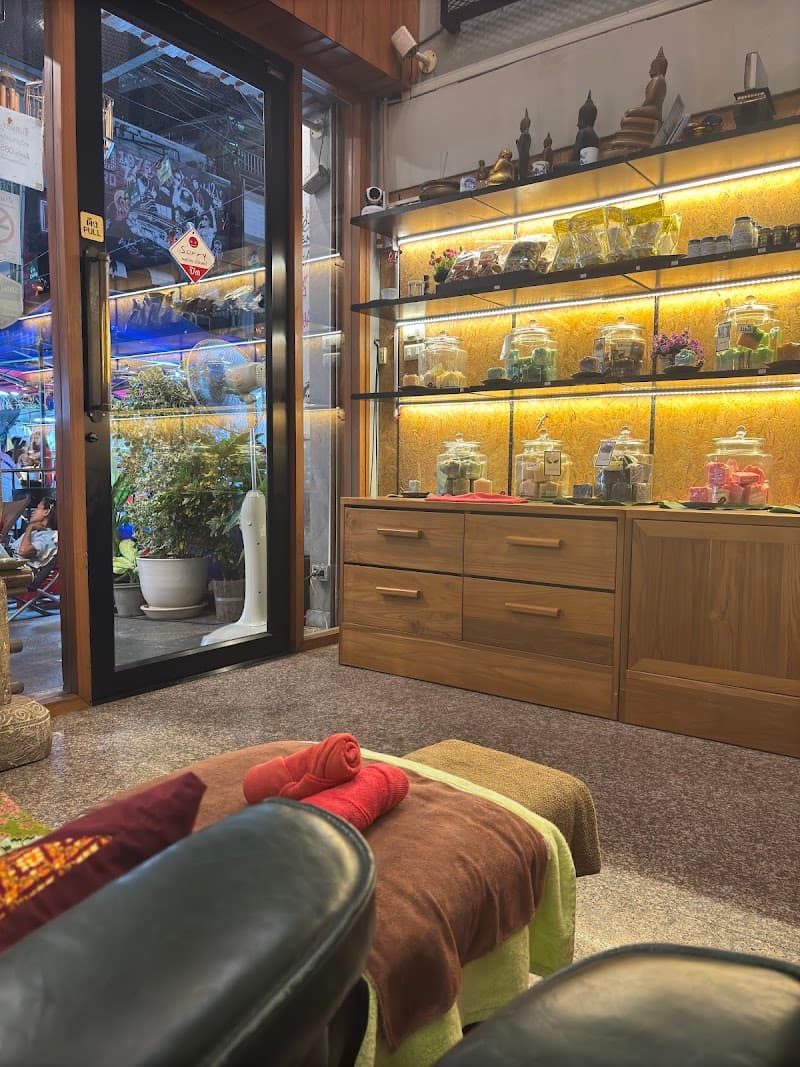 Ruan Dok Som Spa Bangkok photo