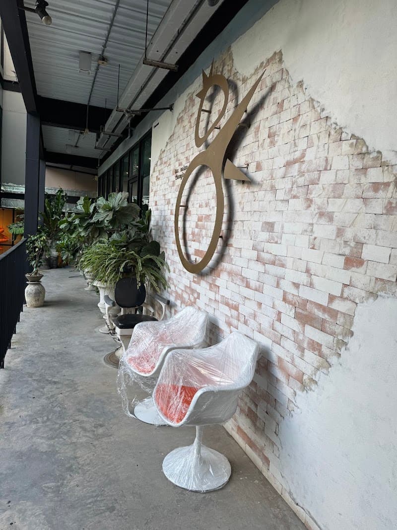 Ruen Krisana Health Massage & Kook Kai Salon Bangkok photo