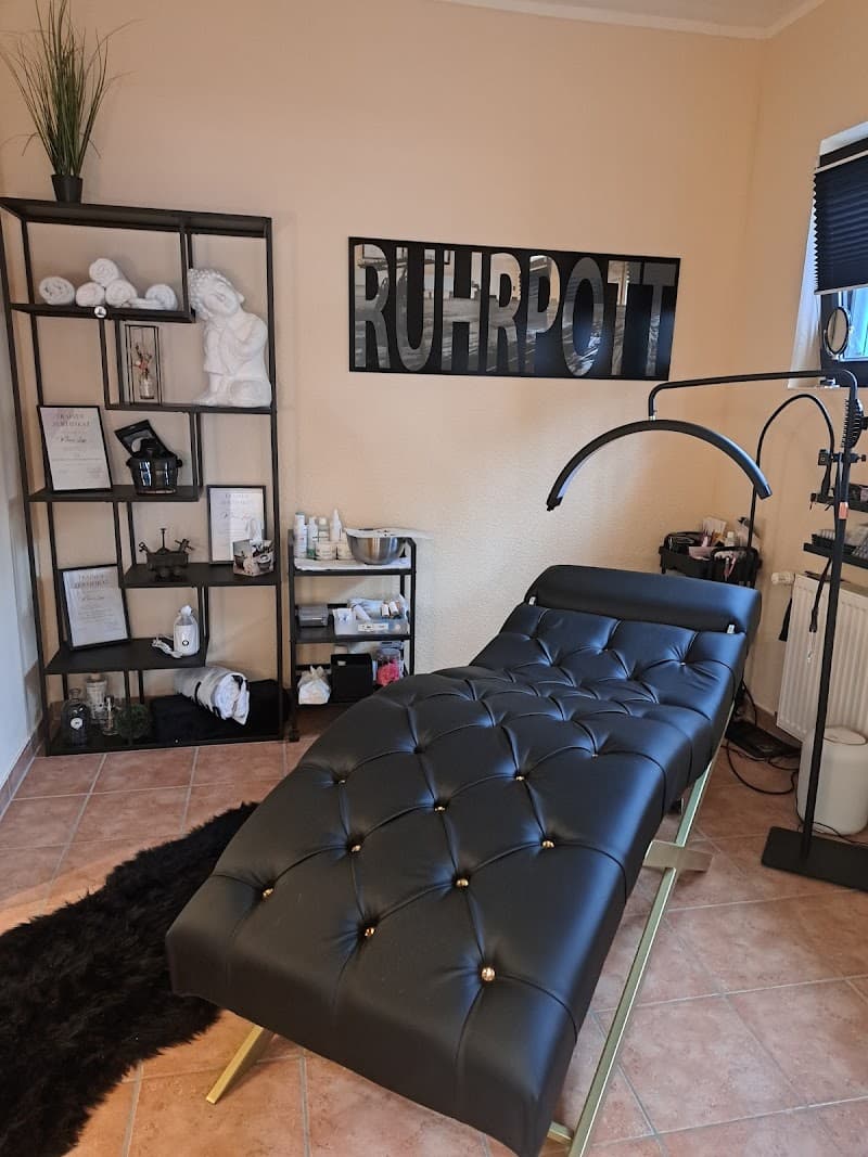 Ruhrpottwimperntante Melanie Lange Essen photo