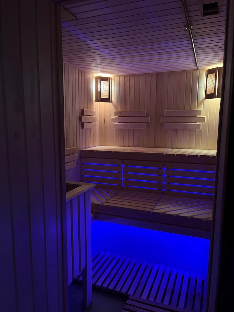 S.H.A.B. Sauna and Spa Storozhynetska St photo