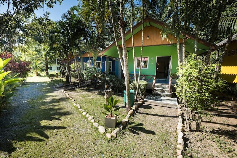 Sabai Dee Rim Tang Ko Chan photo