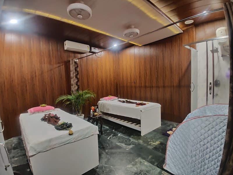 Sabaidee Thai SPA Black C photo