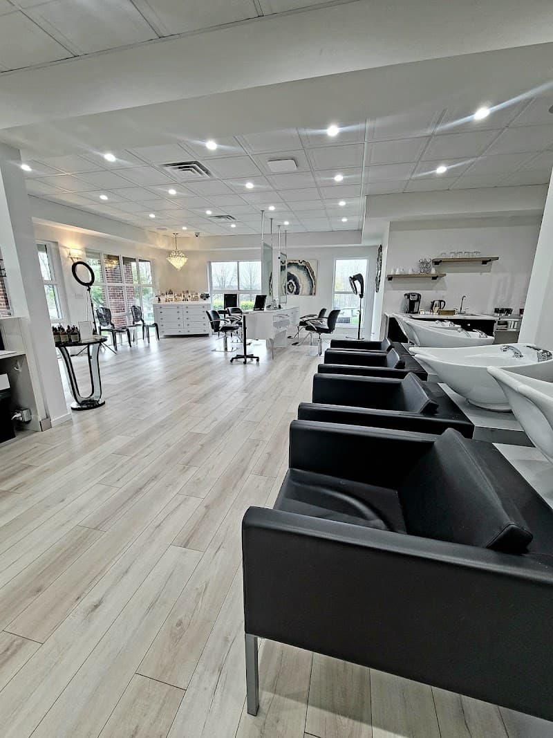Sabit V Salon Southbury photo