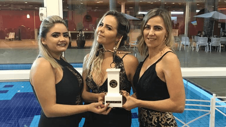 Salao Angela Elizabete Mozzer Rodrigues Amparo photo