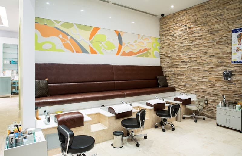 Salon 25 New York photo