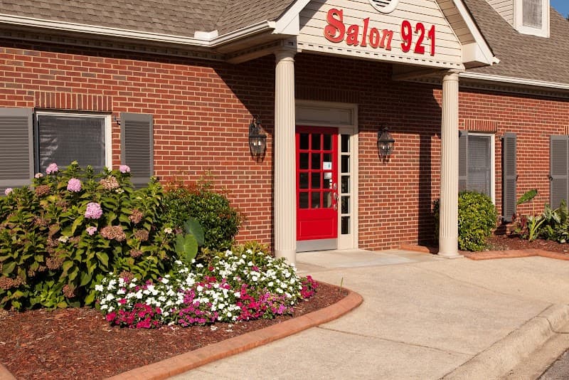 Salon 921 & Day Spa Huntsville photo