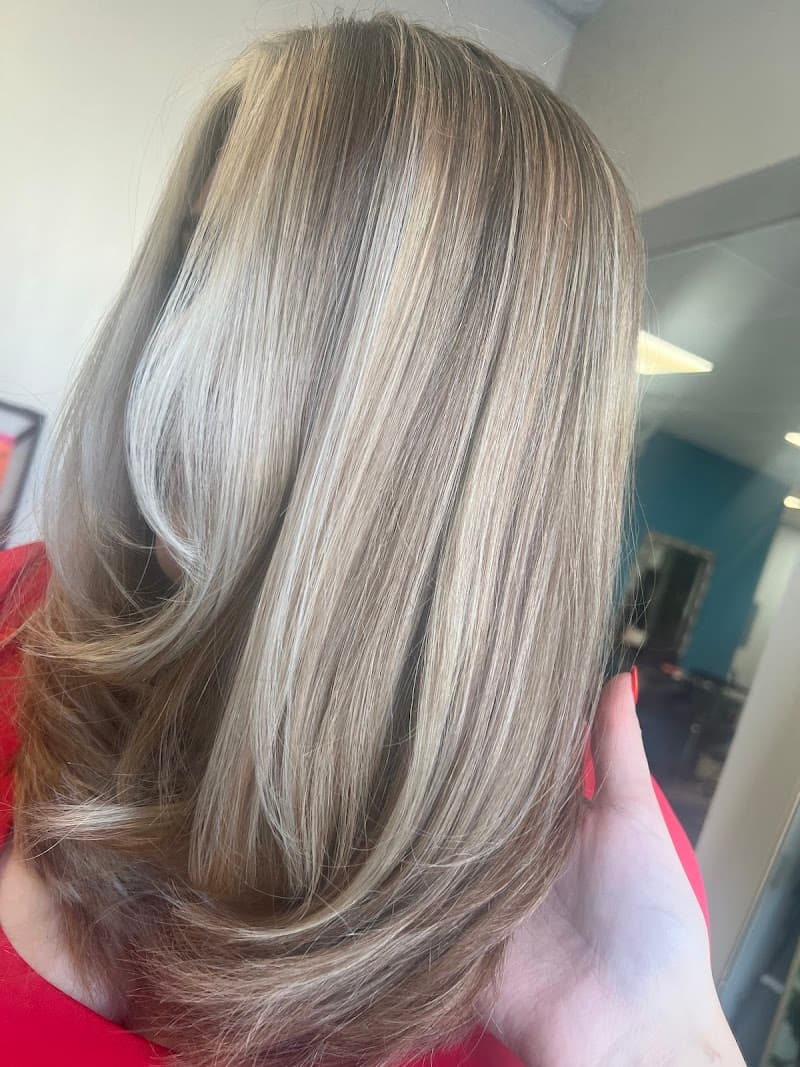 Salon Avanti & Company Inc. Alto photo