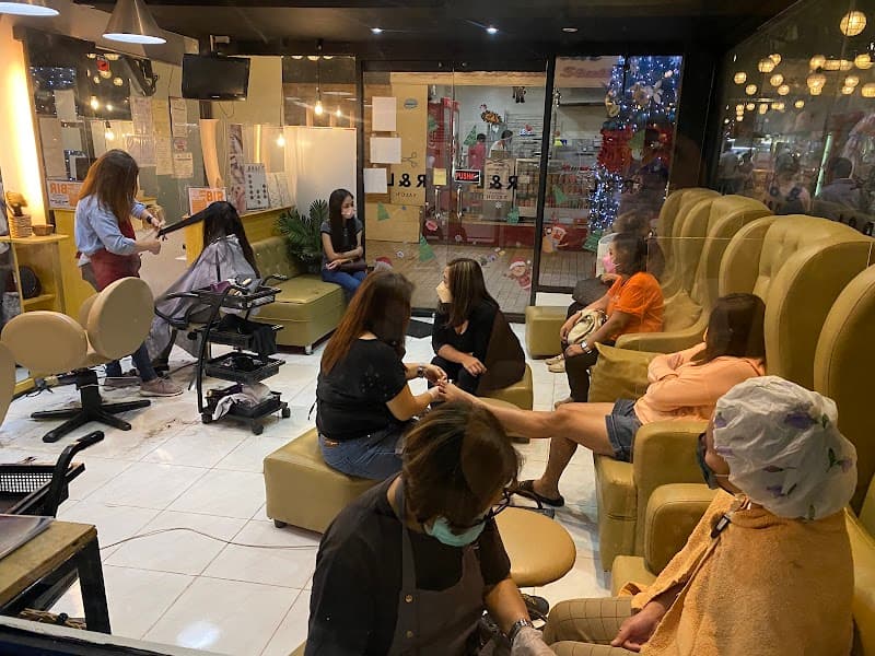 Salon de Araneta Quezon City photo