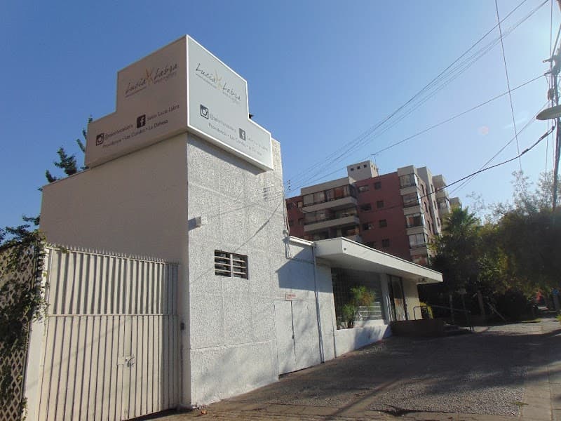 Salón de Belleza Lucía Labra Providencia photo