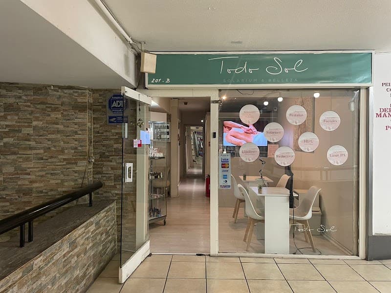Salon de Belleza y Solarium Blanch Providencia photo