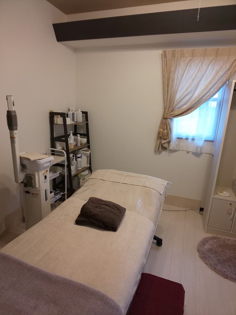 Naka Ward, Nagoya salon de coeur dor photo