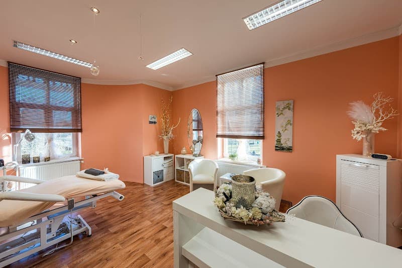 Salon Esence Kopřivnice photo