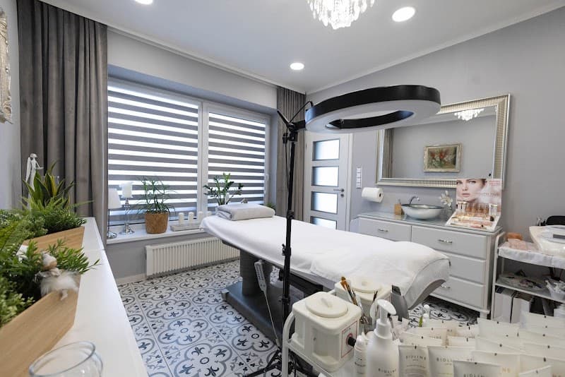 SALÓN MaKra Hébe Česká Třebová photo