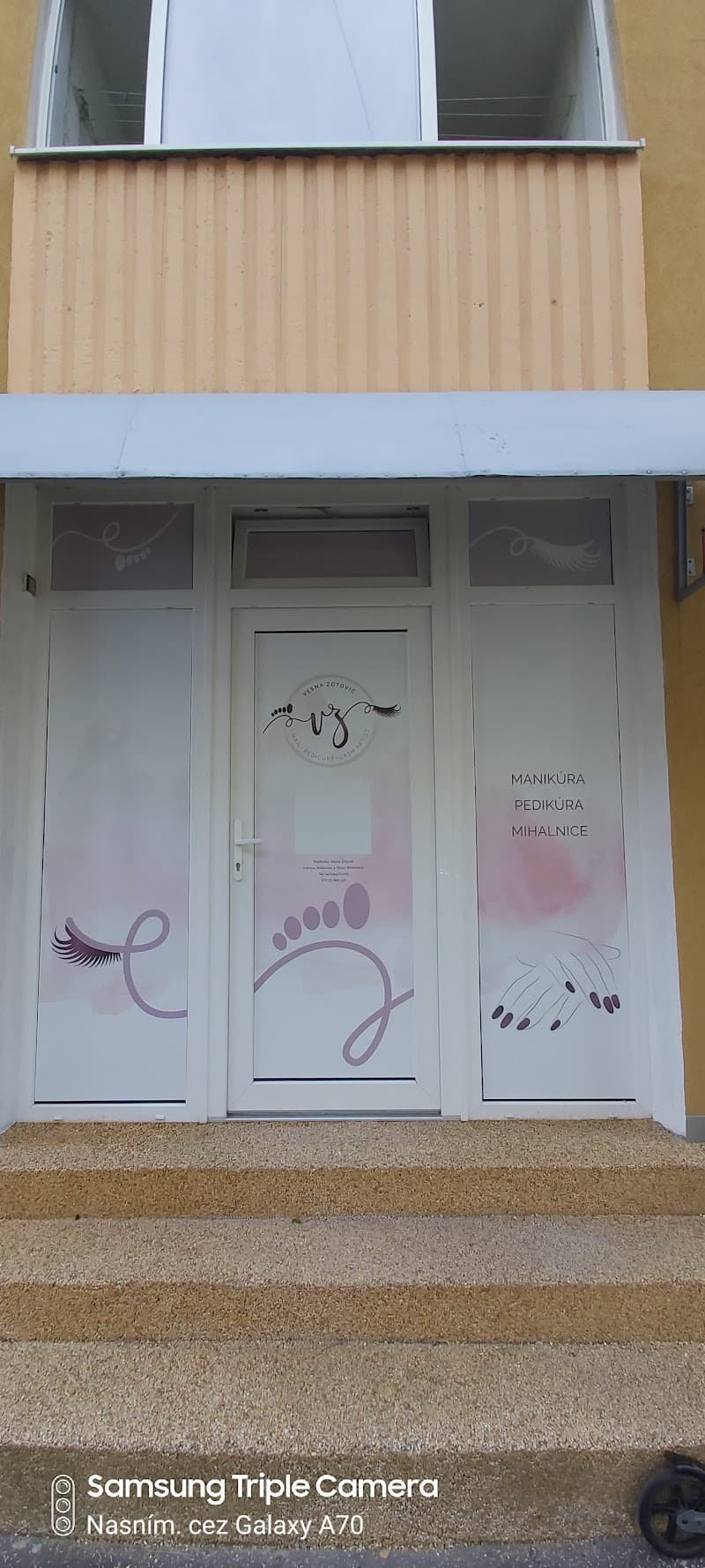Salón Vesna Zotovic Bratislava photo