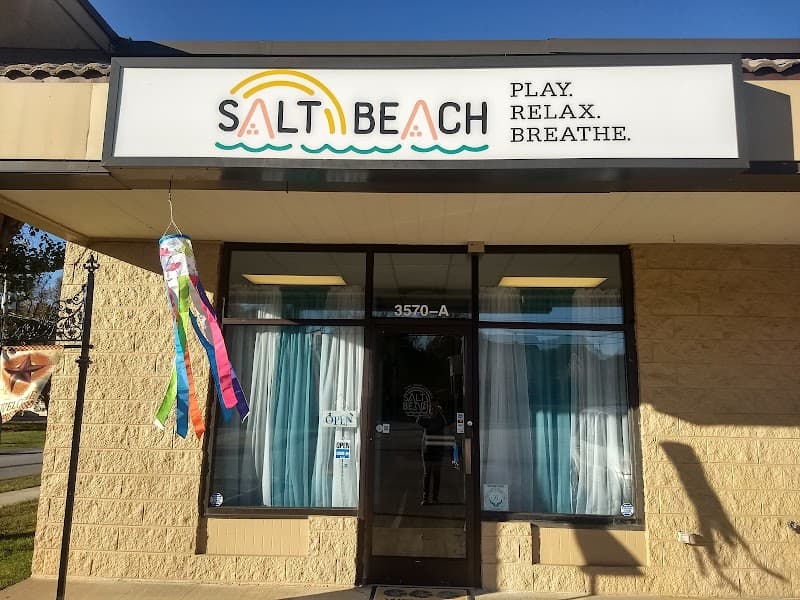 Salt Beach Salt Rooms & Spa Clemmons photo