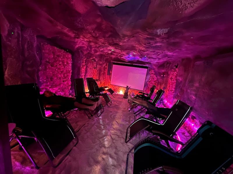 Salt Chalet of Bellmore photo