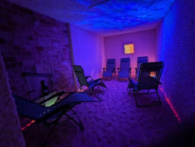 Salt Shakers Spa Hawley photo