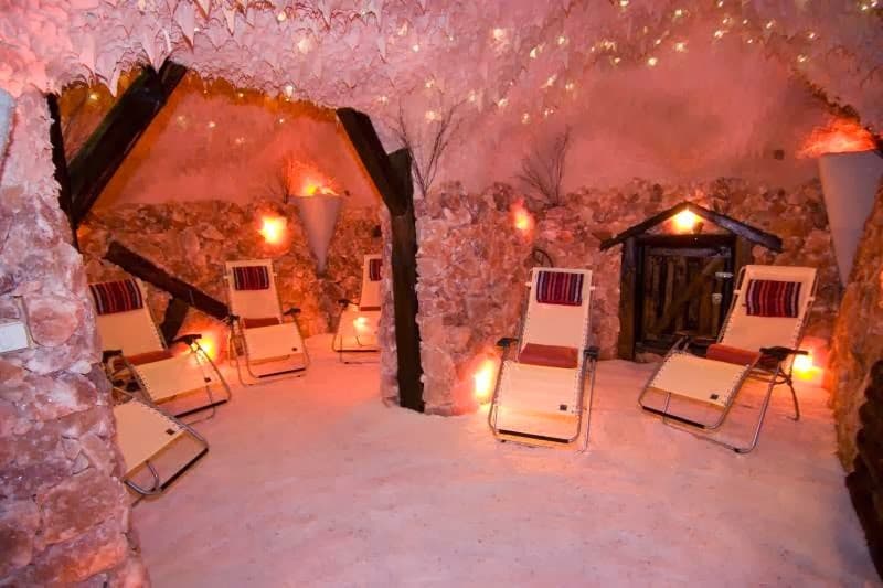 Salzambiente - die Salzgrotte in München photo