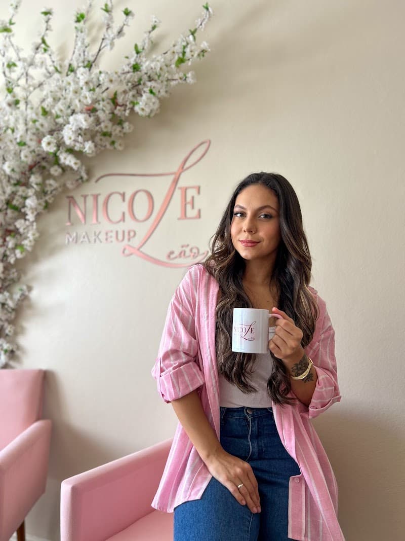 Samantha Machado / Maquiadora, Design De Sobrancelhas, Nano/Microblanding Sant'Ana do Livramento photo