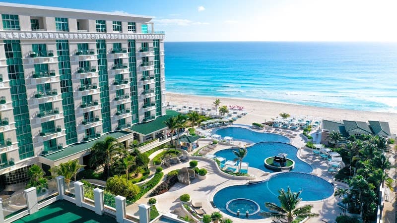 Sandos Cancun photo