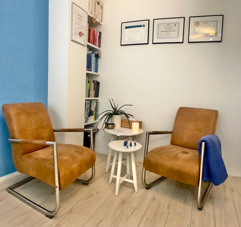 Sandra vd Hoonaard - Voetreflex massage Heiloo photo