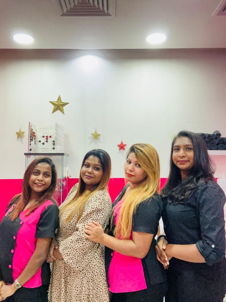 Saroy beauty salon Dubai photo