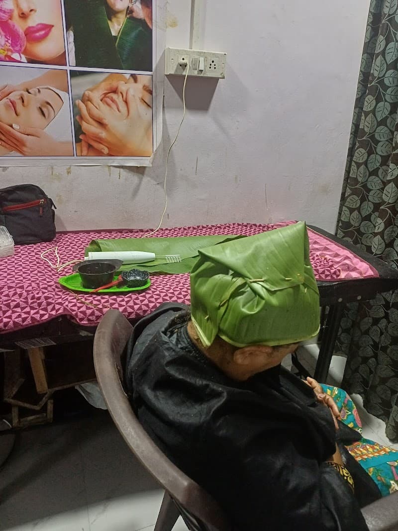 Sarth beauty salon and spa Mumbai photo