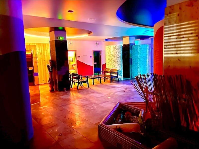 Saunový svět Hradec Králové - Tropicana photo