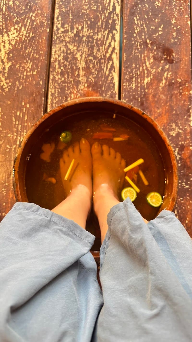 Savitree Thai Traditional Massage Bo Kluea photo