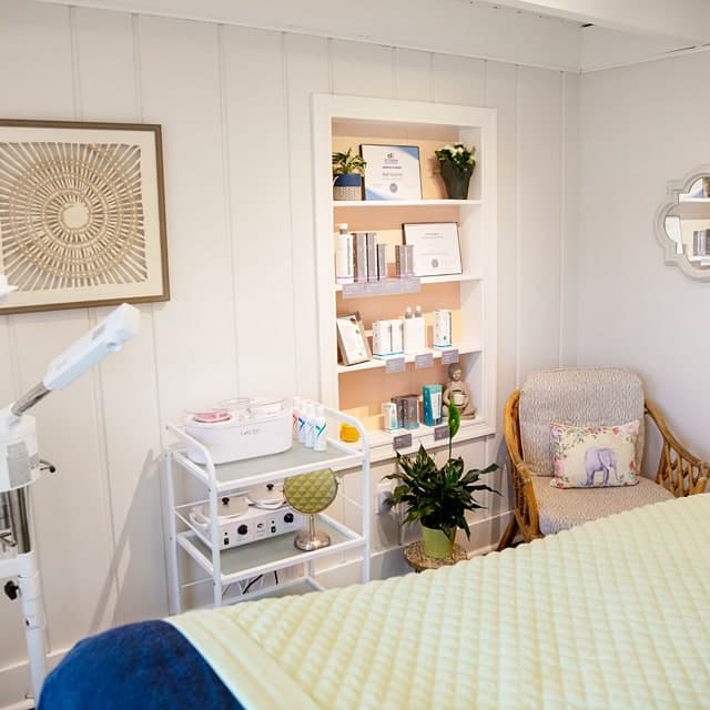 Lewes scalpcarebyarin photo