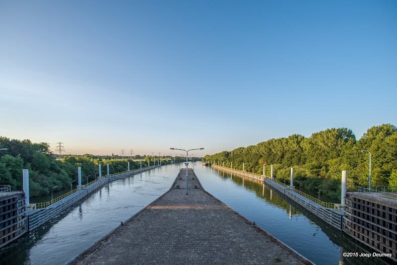 Schleuse Linne Heel photo